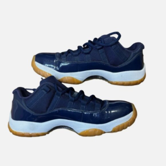 Jordan 11 low Navy/Gum Bottom - Picture 2 of 6